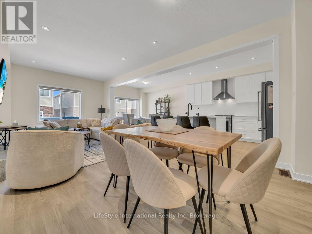 24 Hutchison Road Property Photo 15