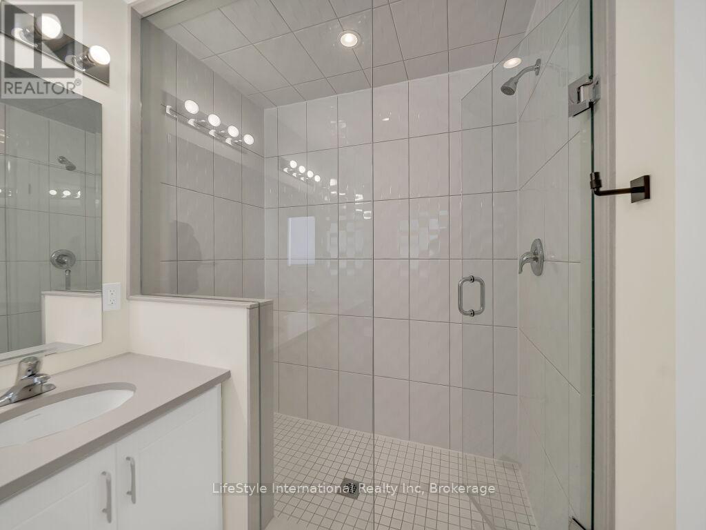 24 Hutchison Road Property Photo 22