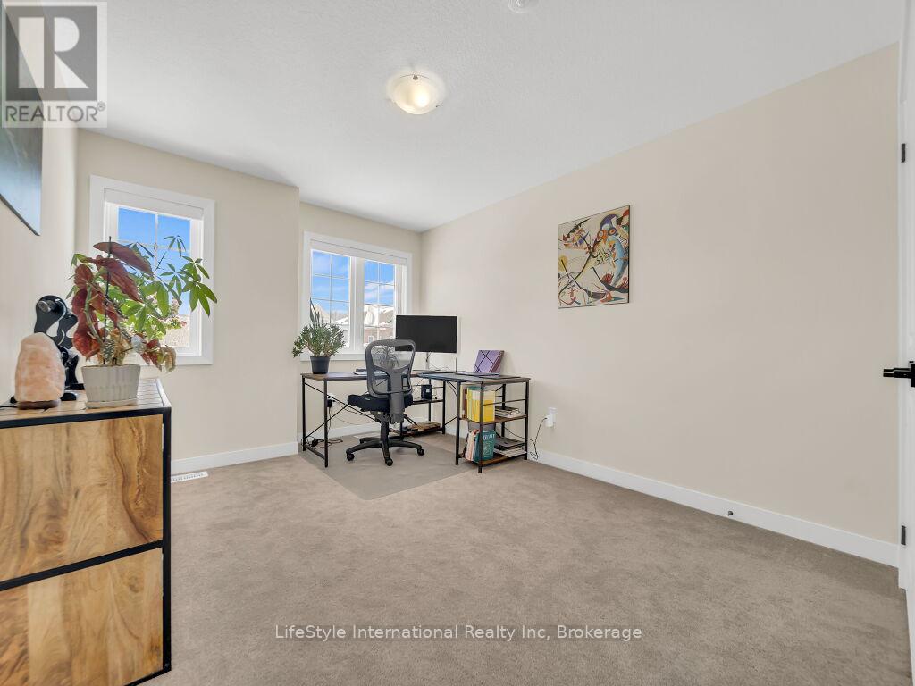 24 Hutchison Road Property Photo 27