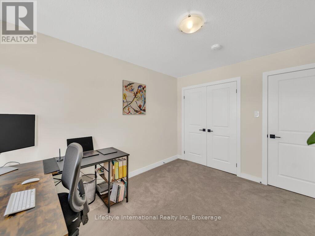 24 Hutchison Road Property Photo 29