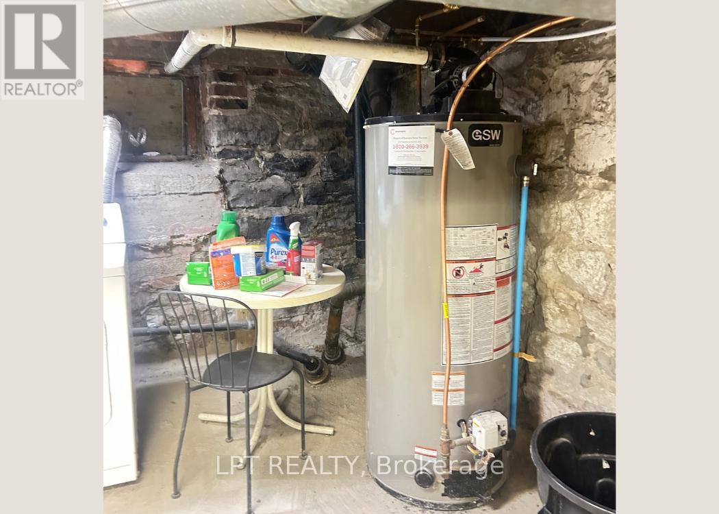 71 Mcgonigal Street W Property Photo 5