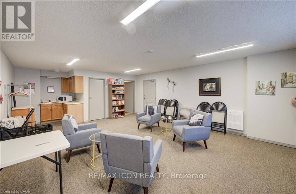210 - 440 Durham Street W Property Photo 1