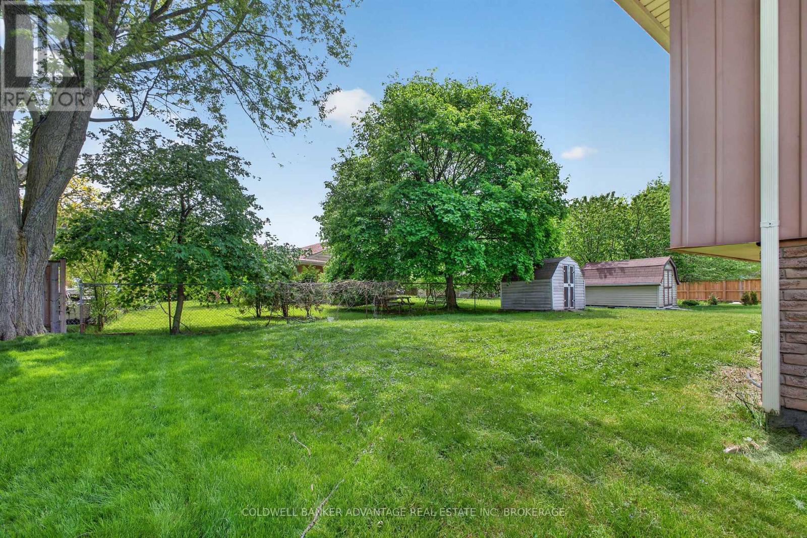 6976 Abbey Circle Property Photo 5