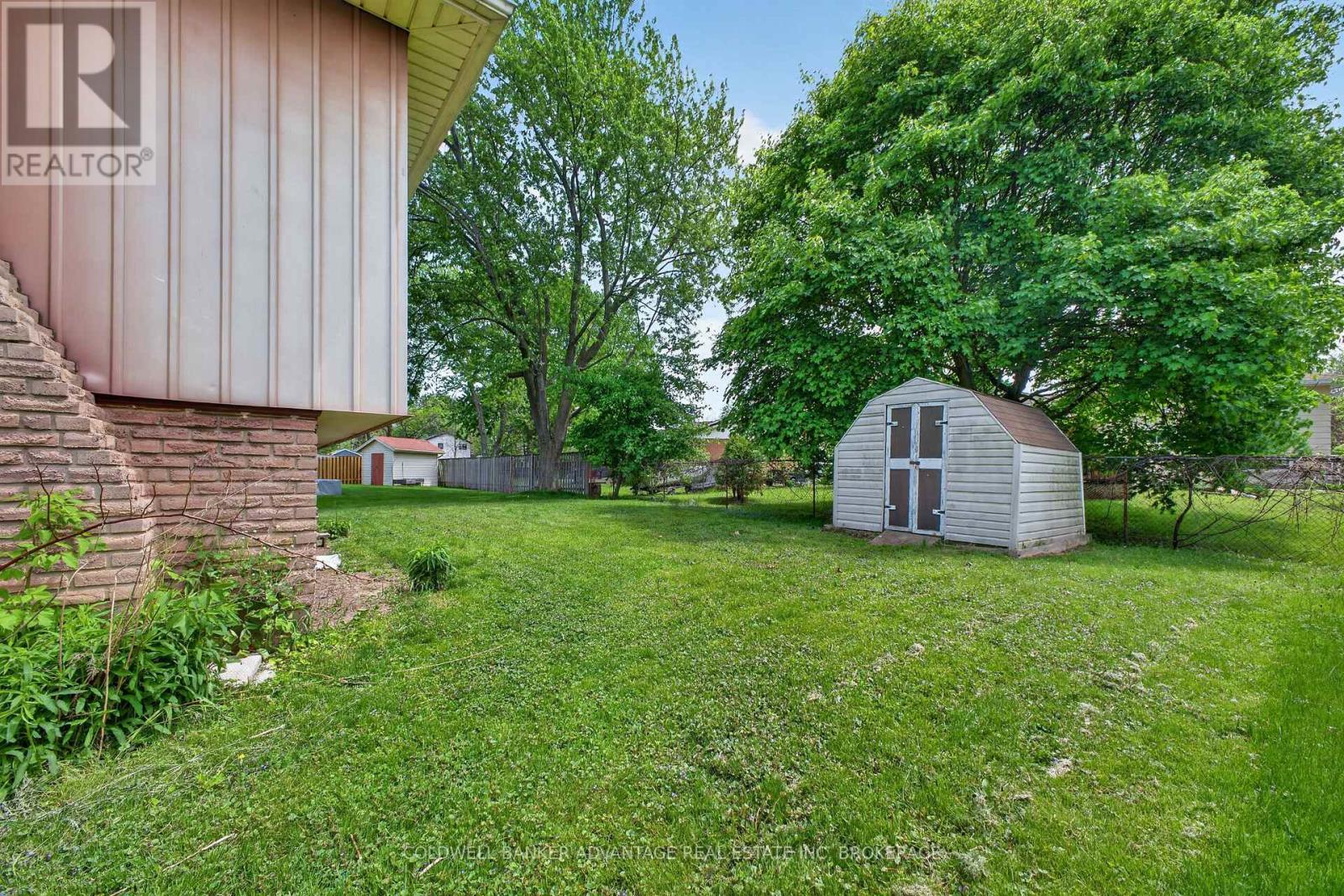6976 Abbey Circle Property Photo 6