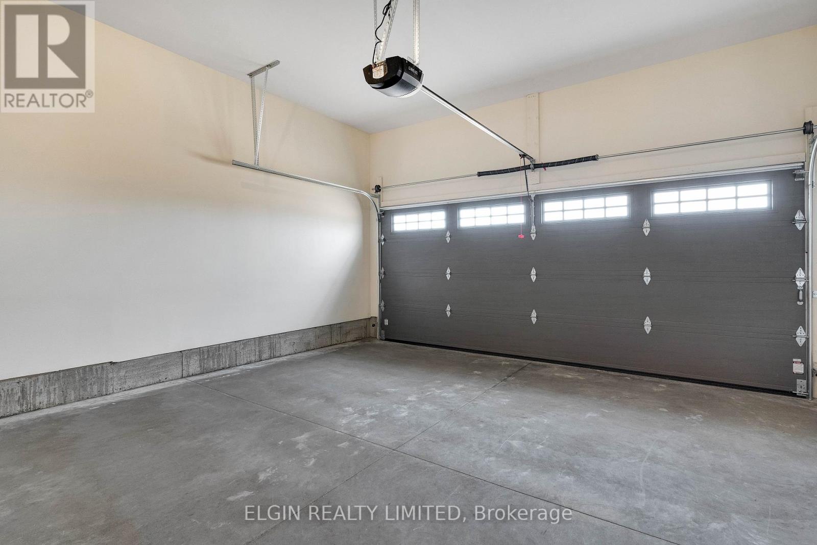 79 Hemlock Crescent Property Photo 10