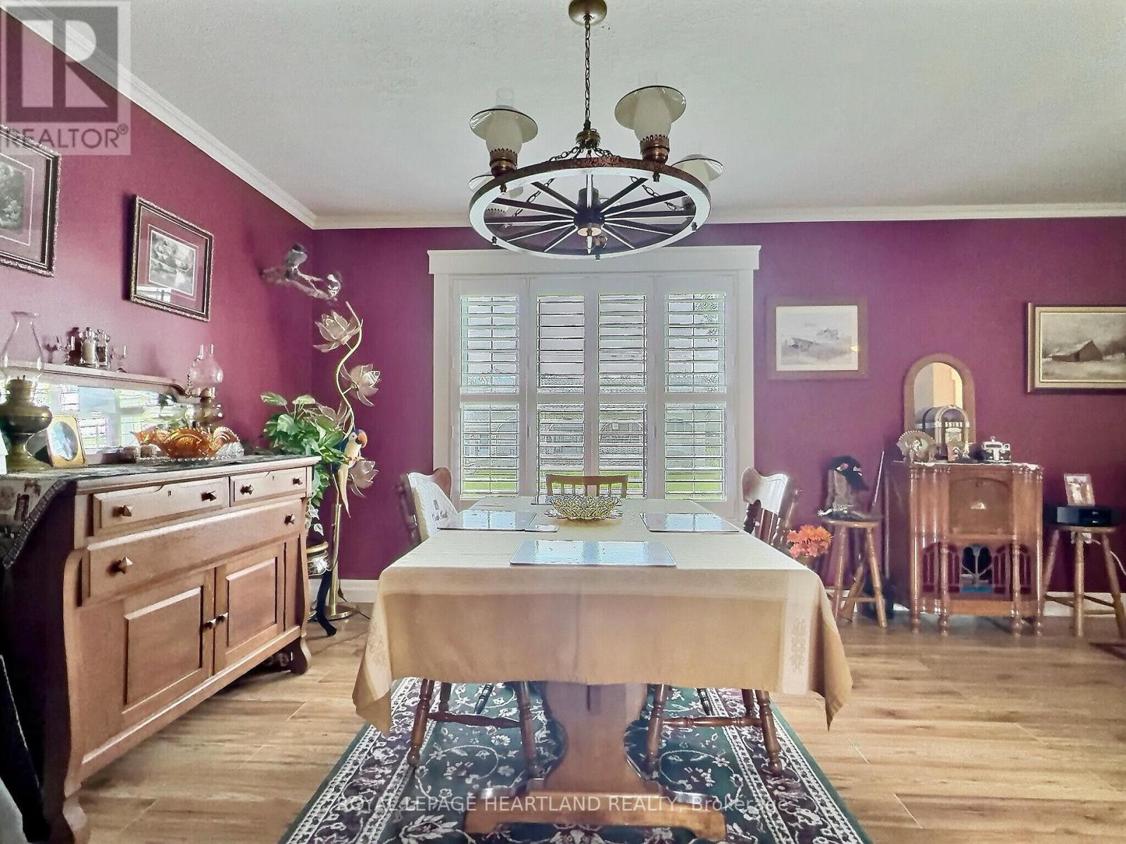 19 Centre Street Property Photo 11