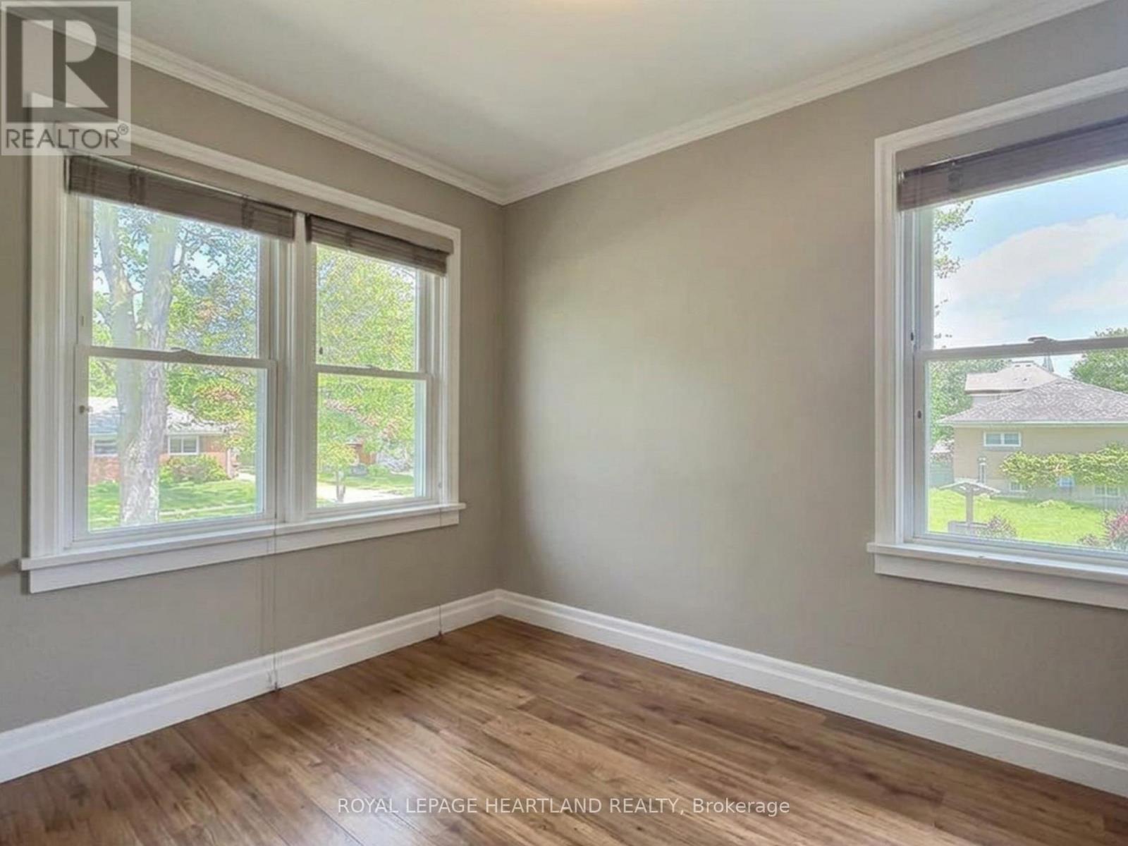 19 Centre Street Property Photo 13