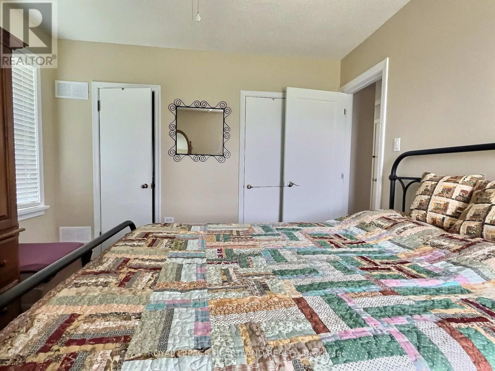 19 Centre Street Property Photo 17