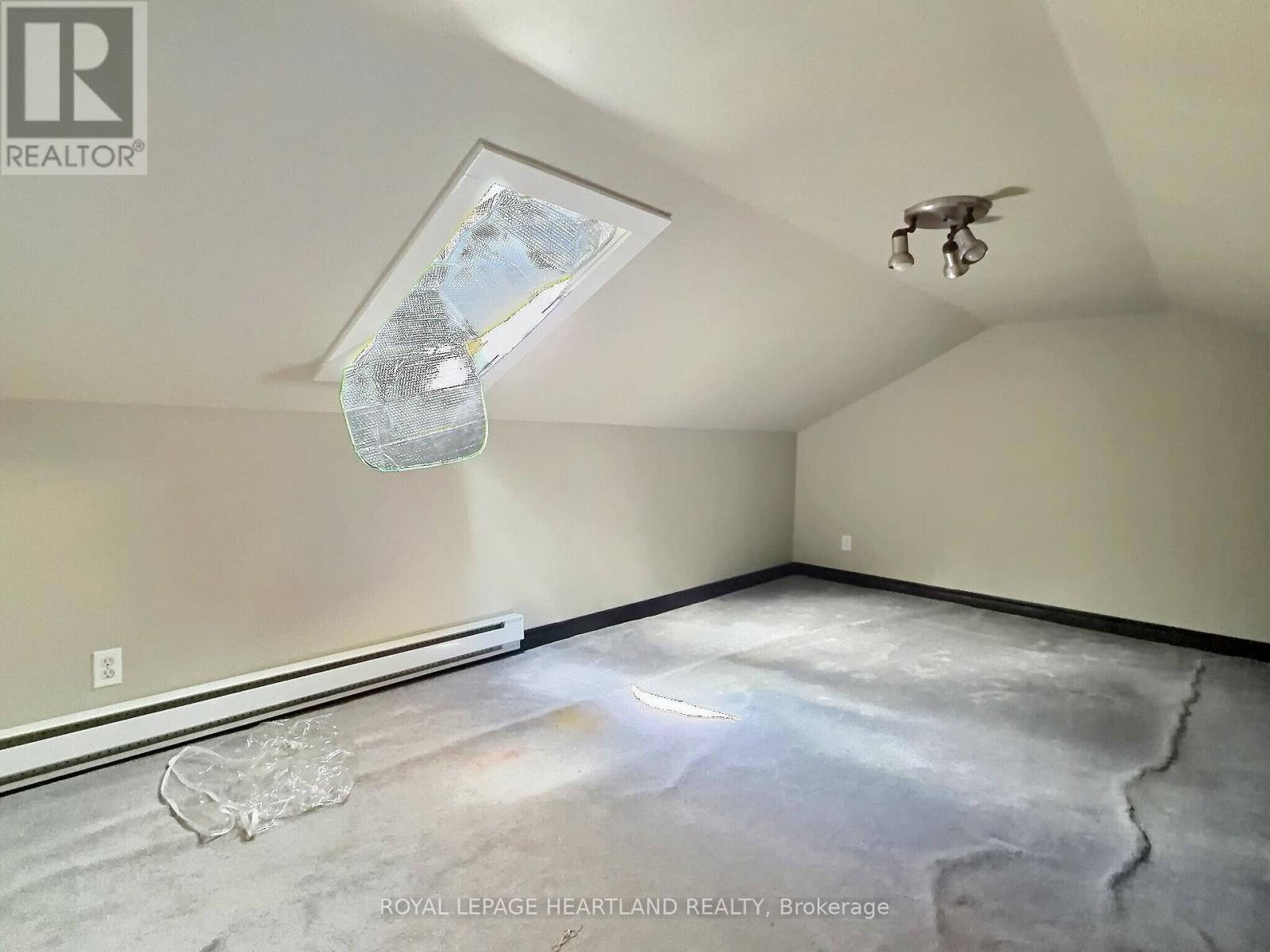 19 Centre Street Property Photo 21
