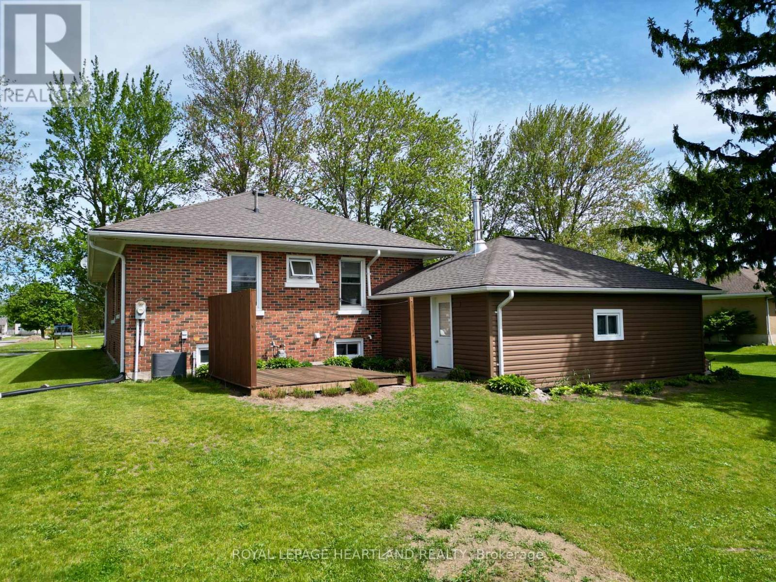 19 Centre Street Property Photo 29