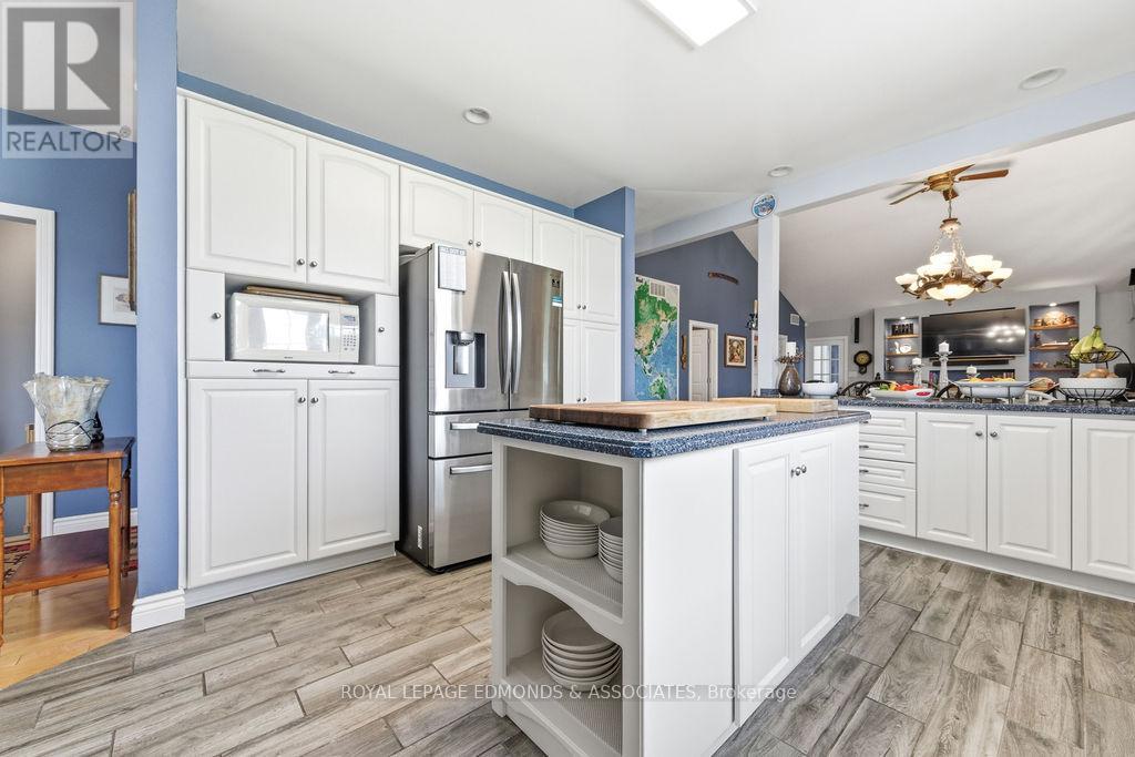 700 Point Church Drive Property Photo 12