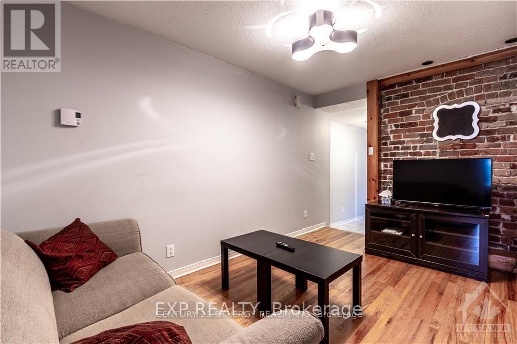 277 St Patrick Street Property Photo 17