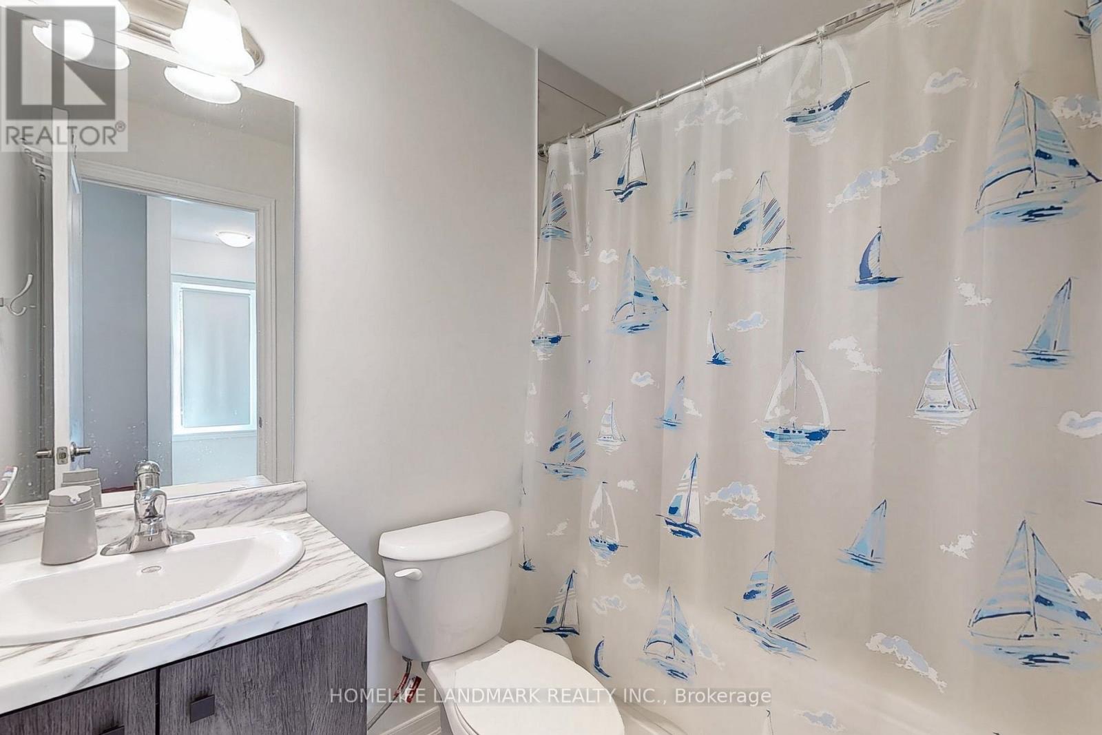 2 Reid Avenue N Property Photo 21