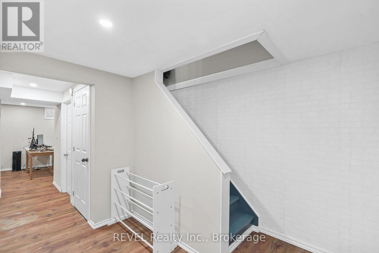 80 - 65 Dorchester Boulevard Property Photo 22