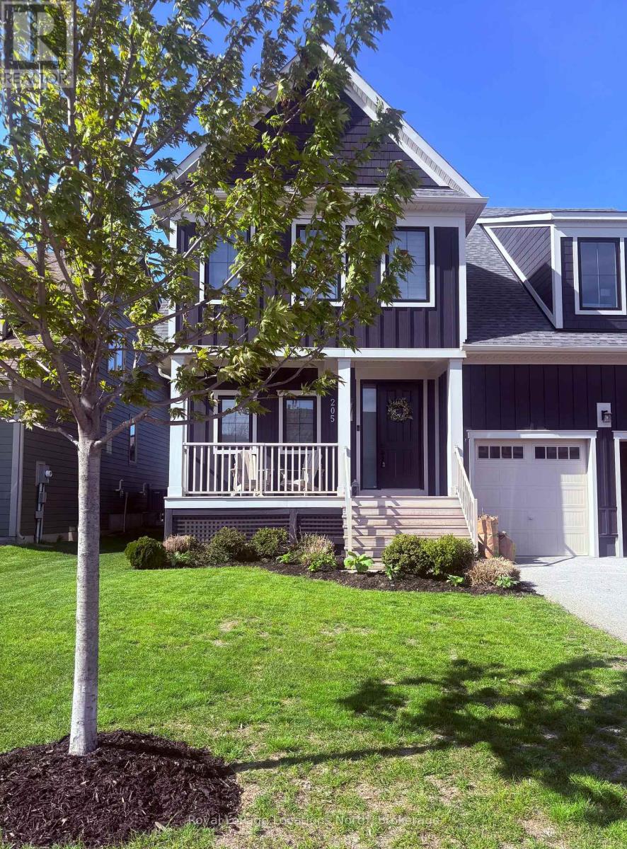 205 Yellow Birch Crescent Property Photo 2