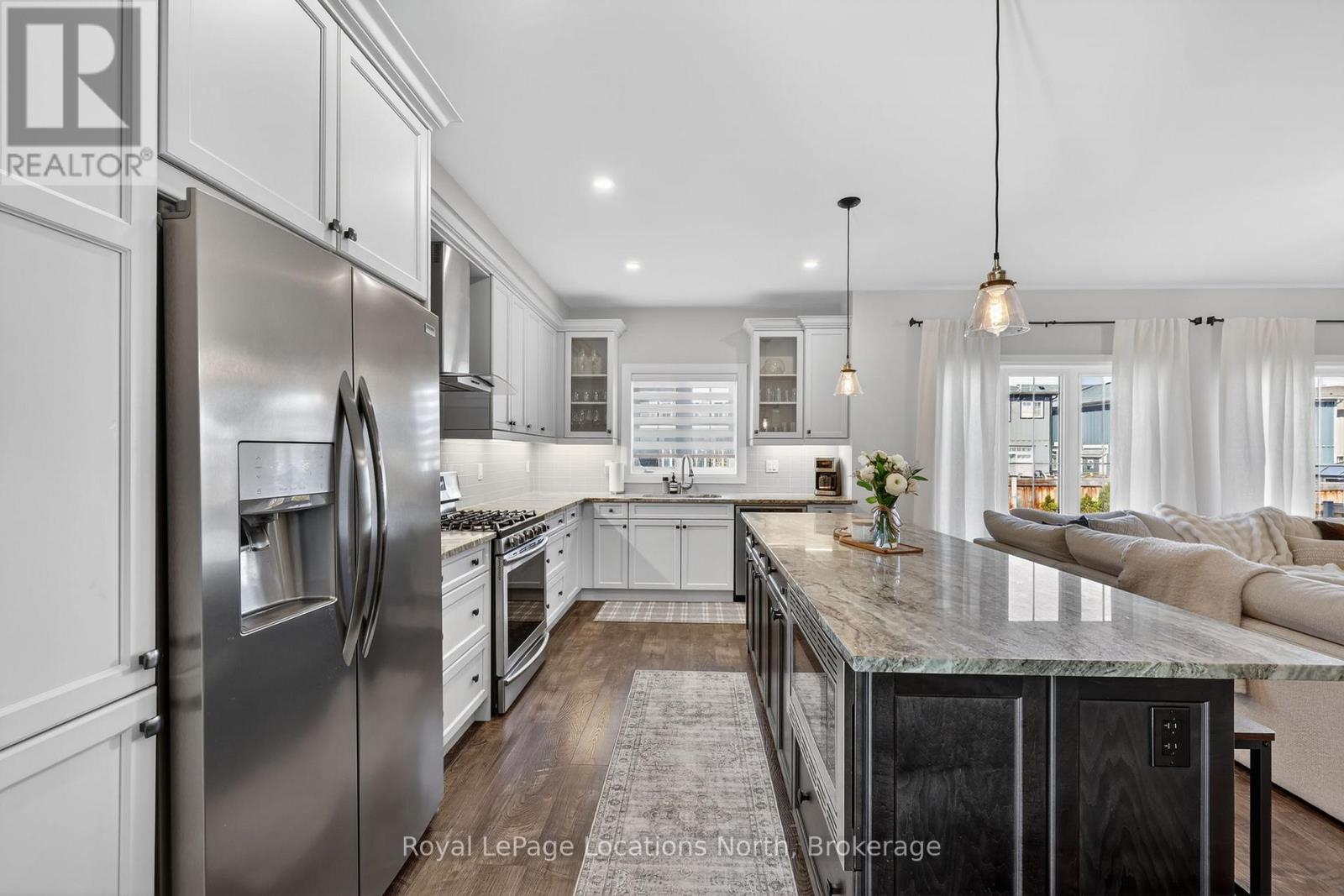 205 Yellow Birch Crescent Property Photo 8