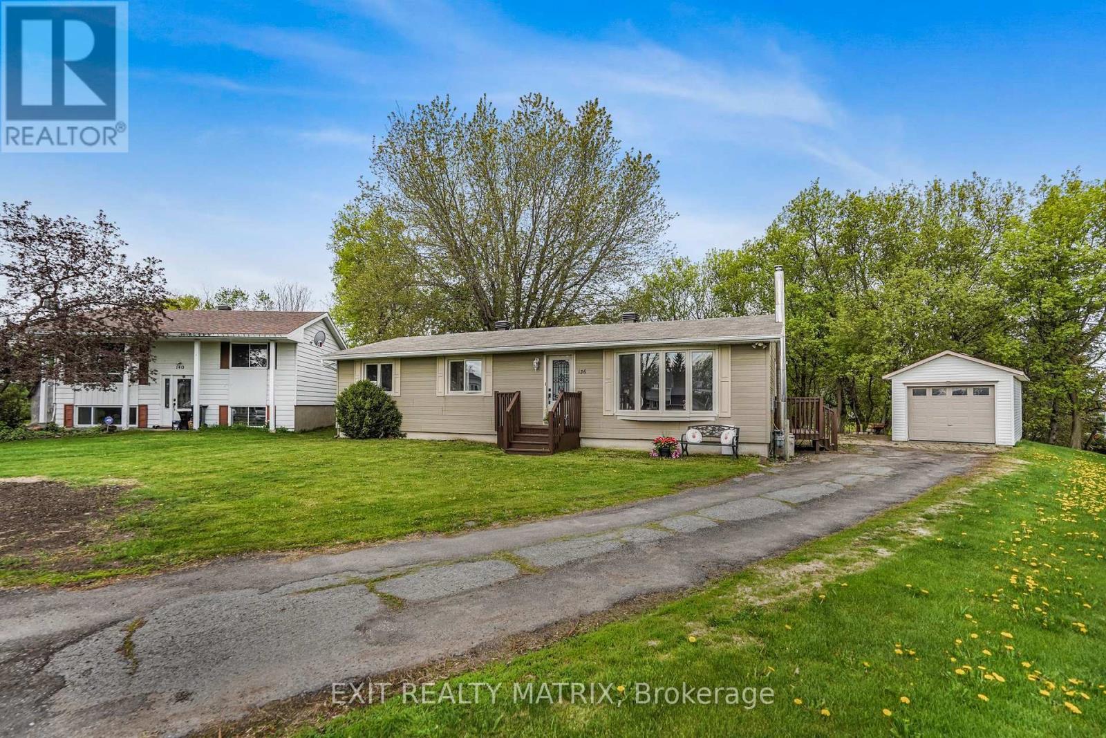 136 Martel Crescent Property Photo 1