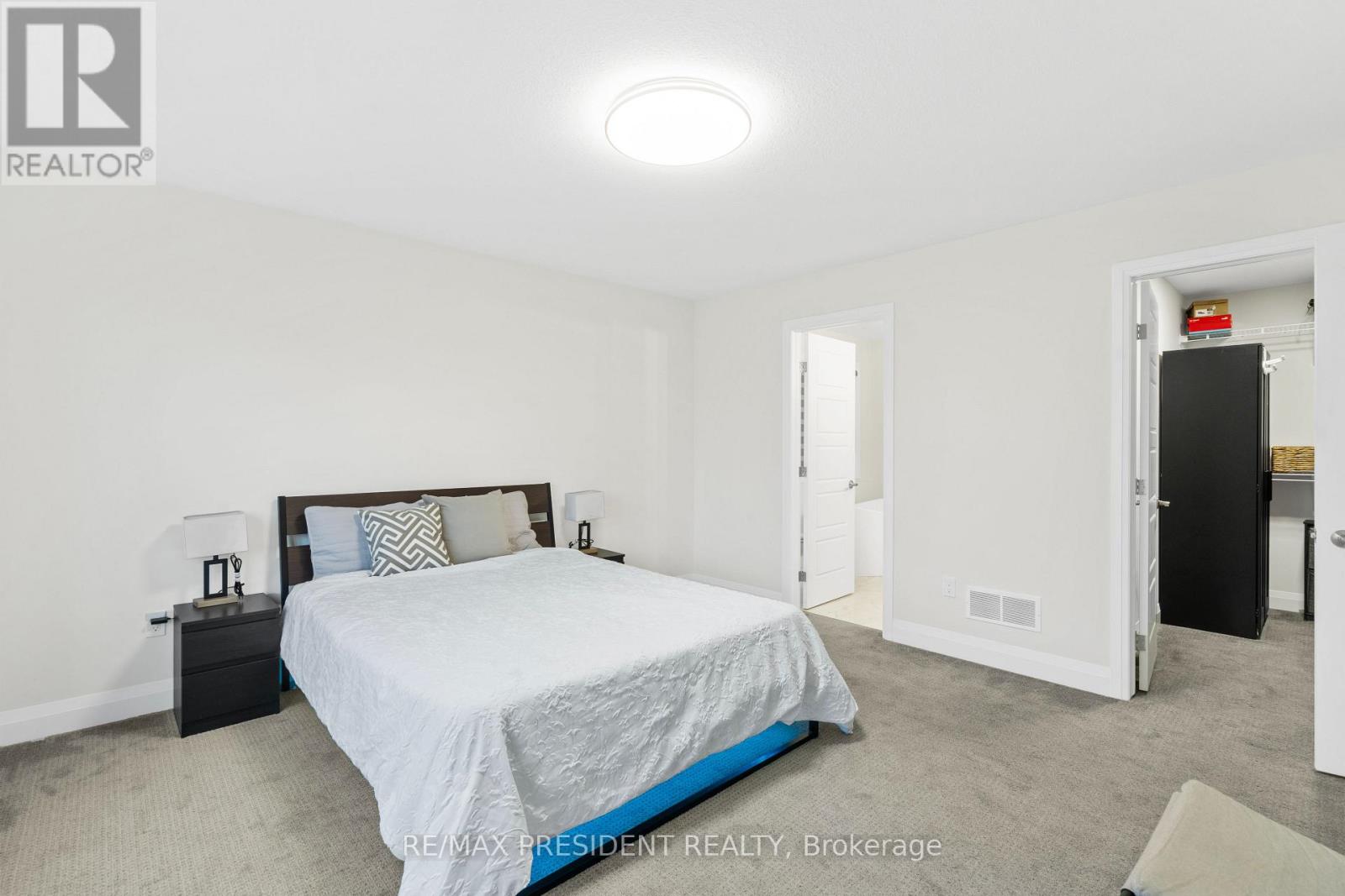191 Foxborough Place Property Photo 26