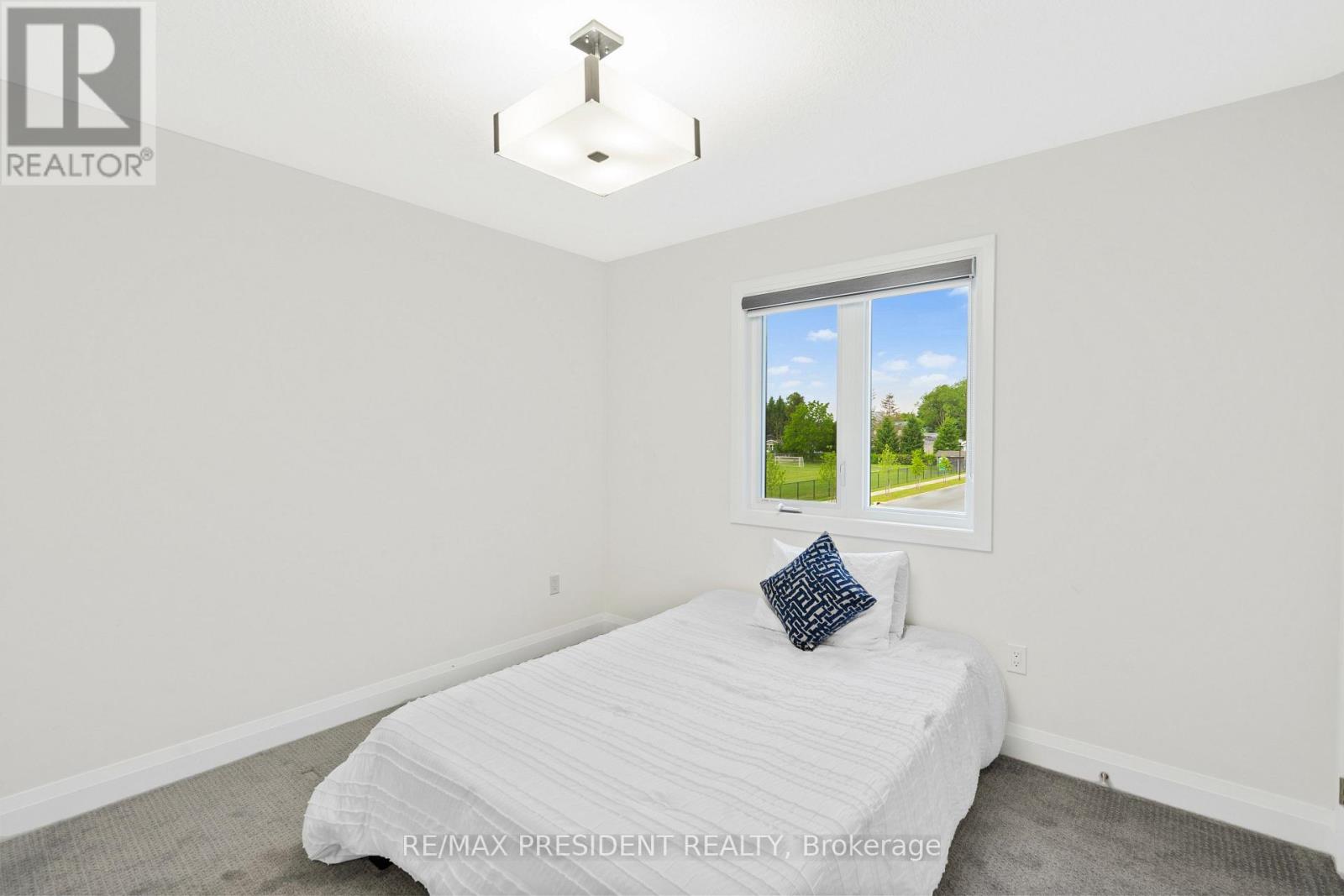 191 Foxborough Place Property Photo 32
