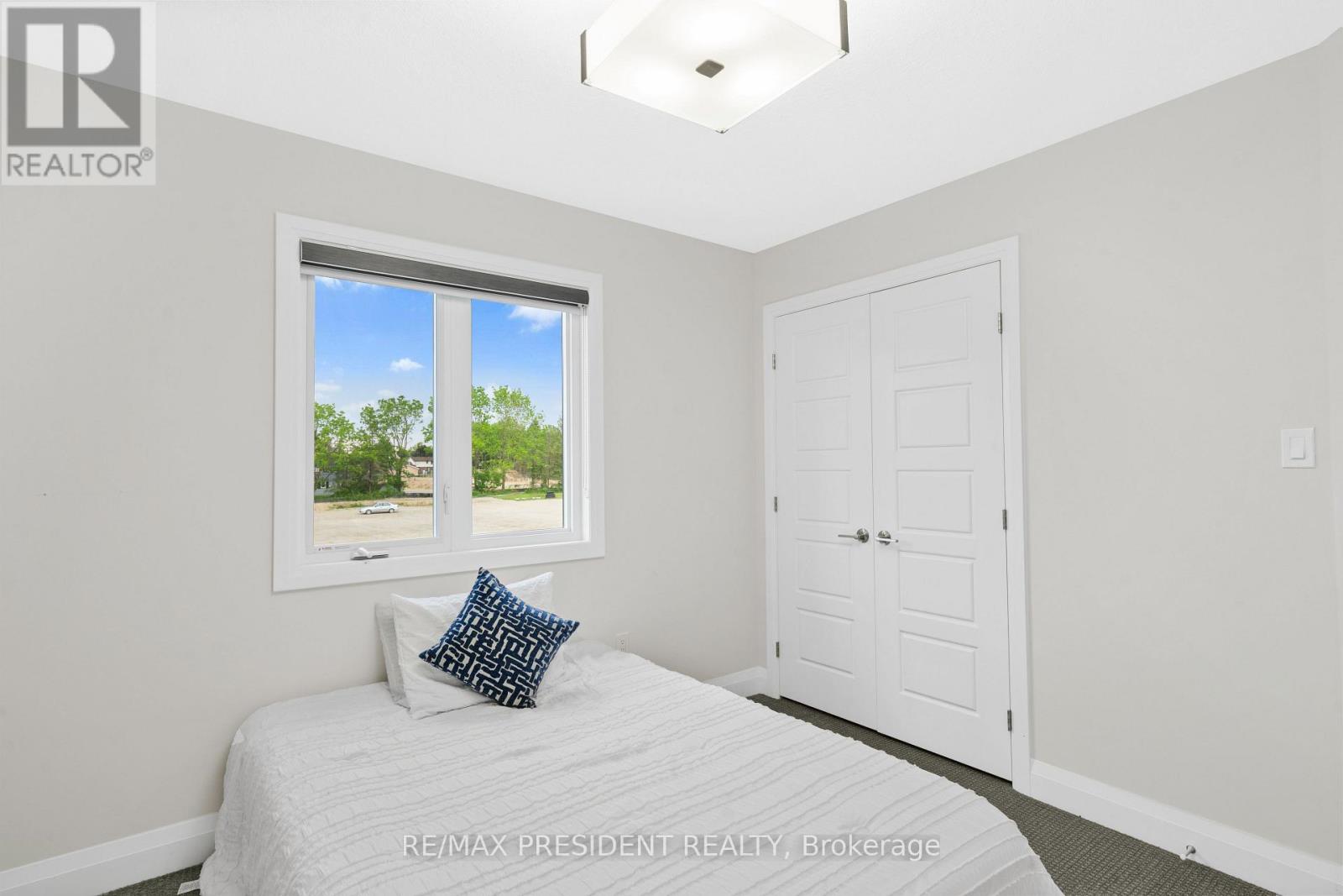 191 Foxborough Place Property Photo 33