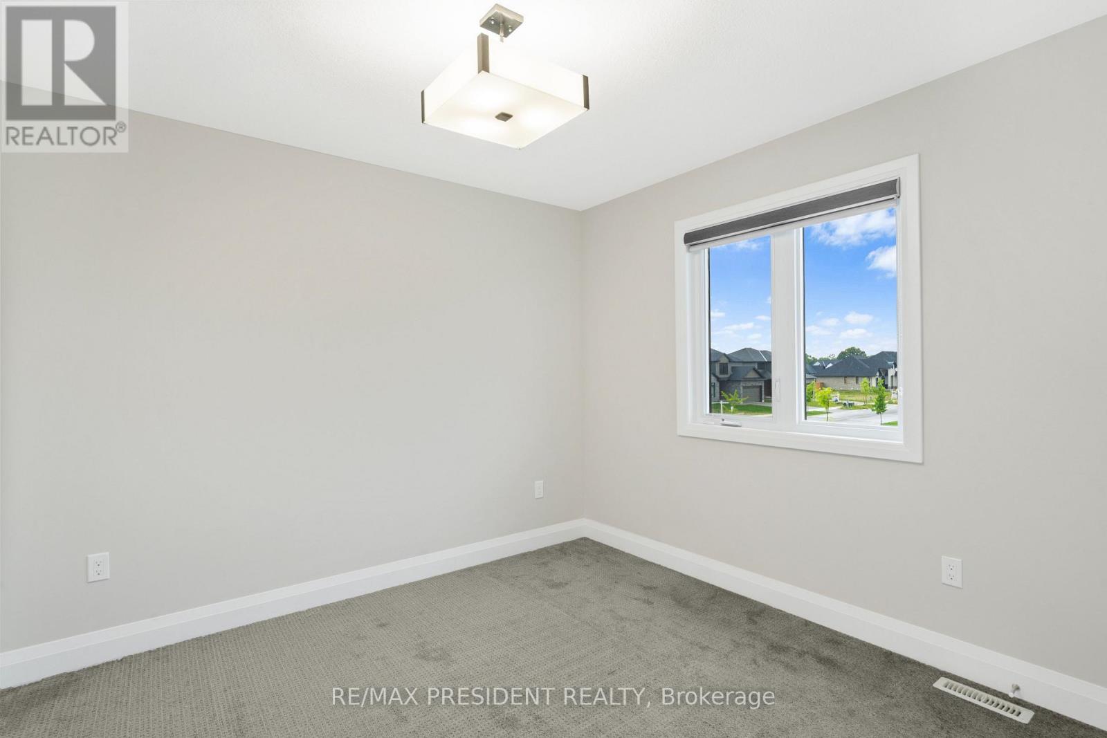 191 Foxborough Place Property Photo 35
