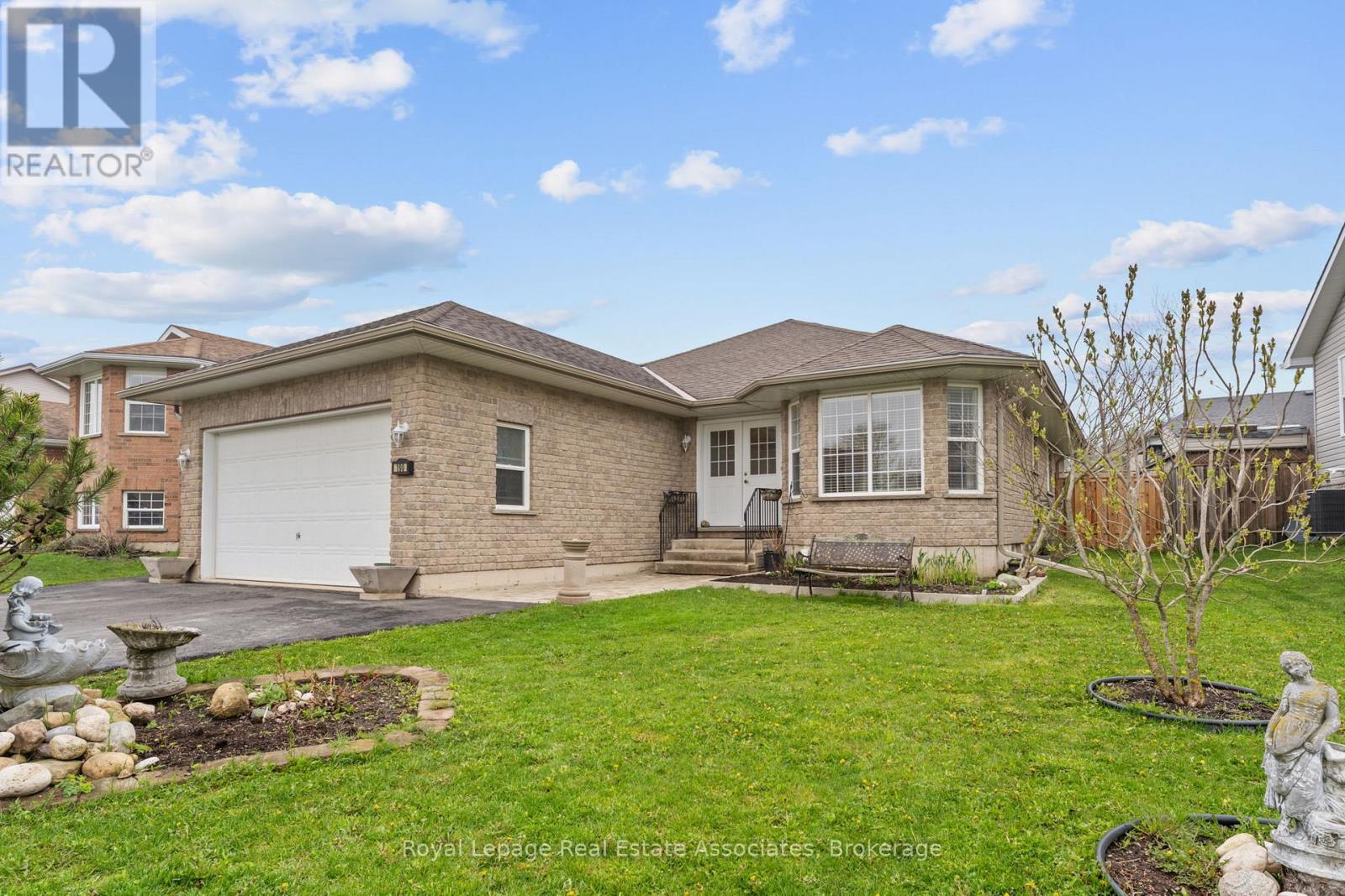 190 SHEFFIELD STREET Property Photo 1