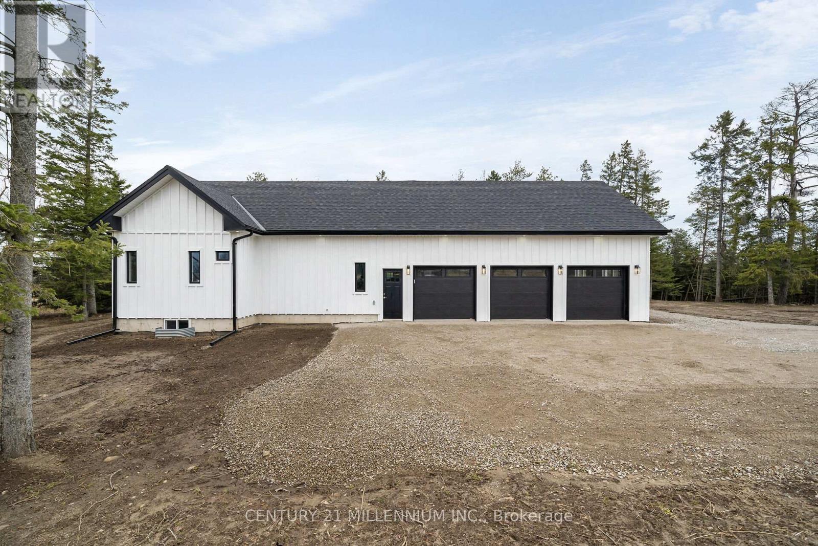 5450 Fifth Line Property Photo 4