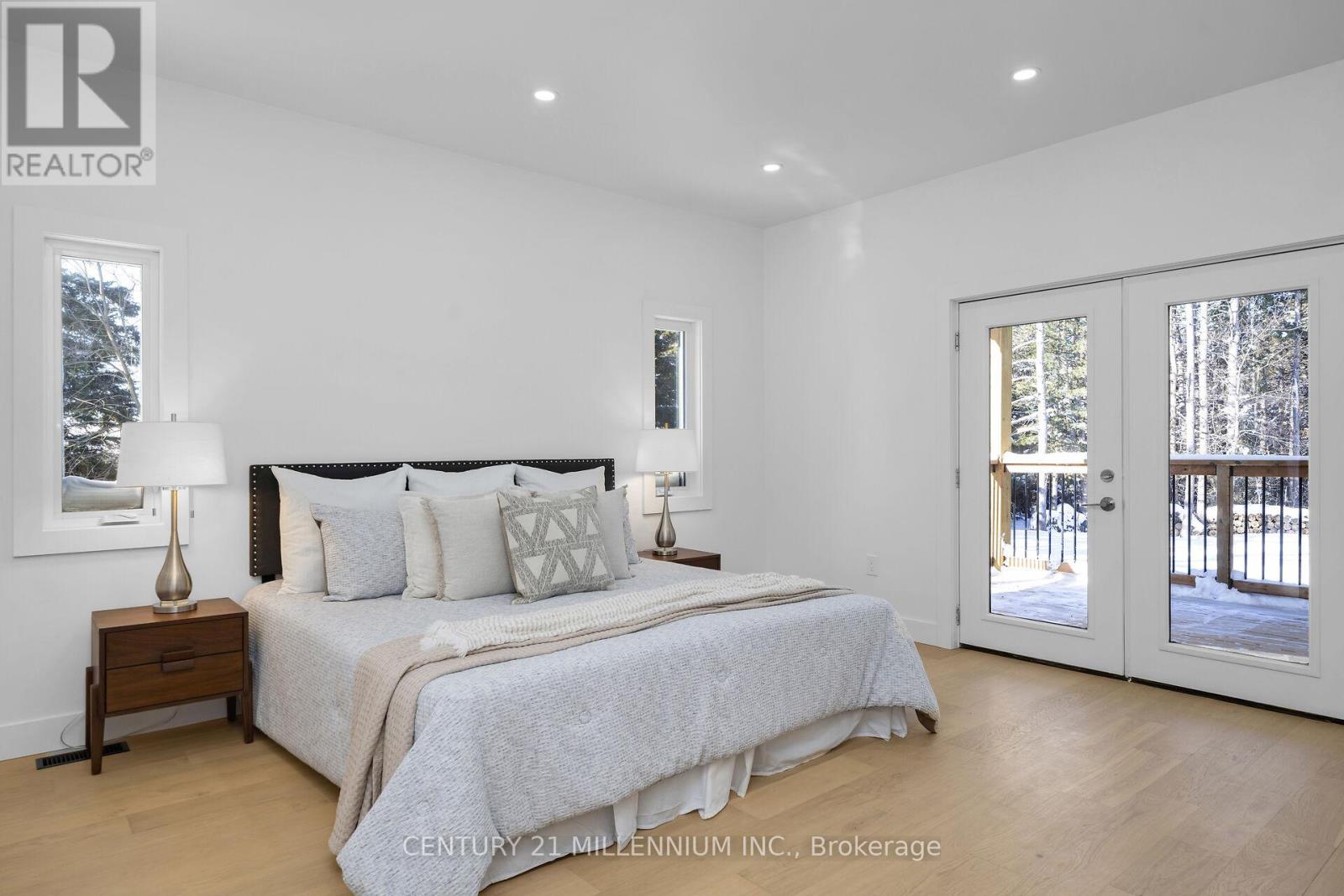 5450 Fifth Line Property Photo 23
