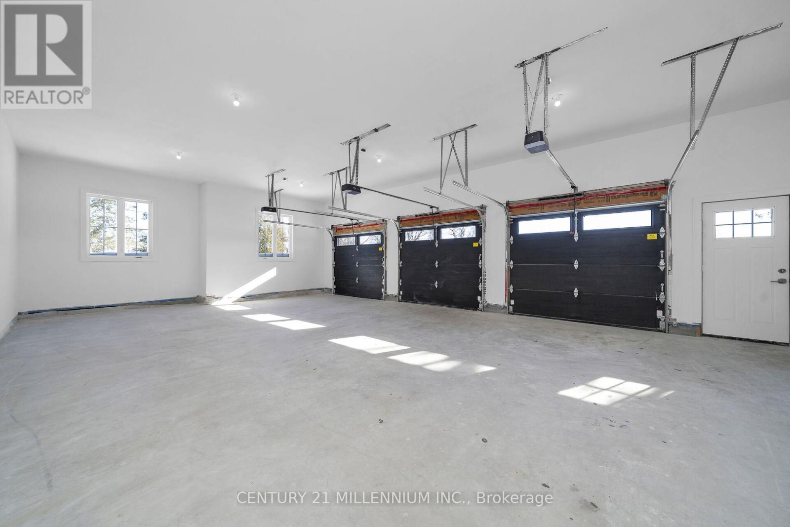 5450 Fifth Line Property Photo 40