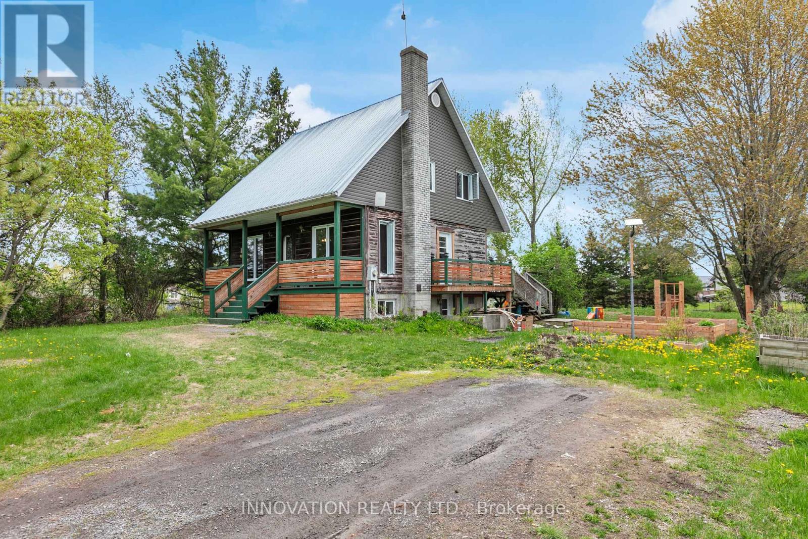2911 Chartrand Street Property Photo 1