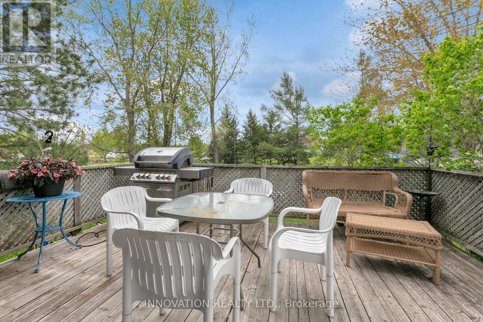 2911 Chartrand Street Property Photo 21