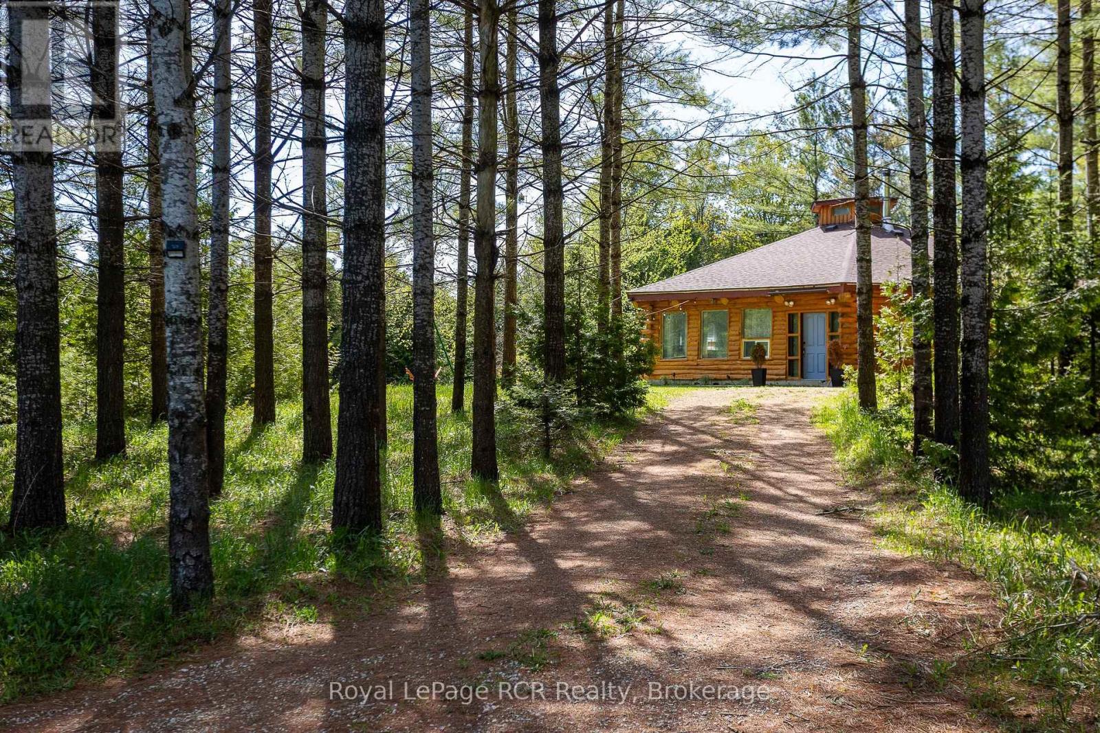 776318 Highway 10 Property Photo 2