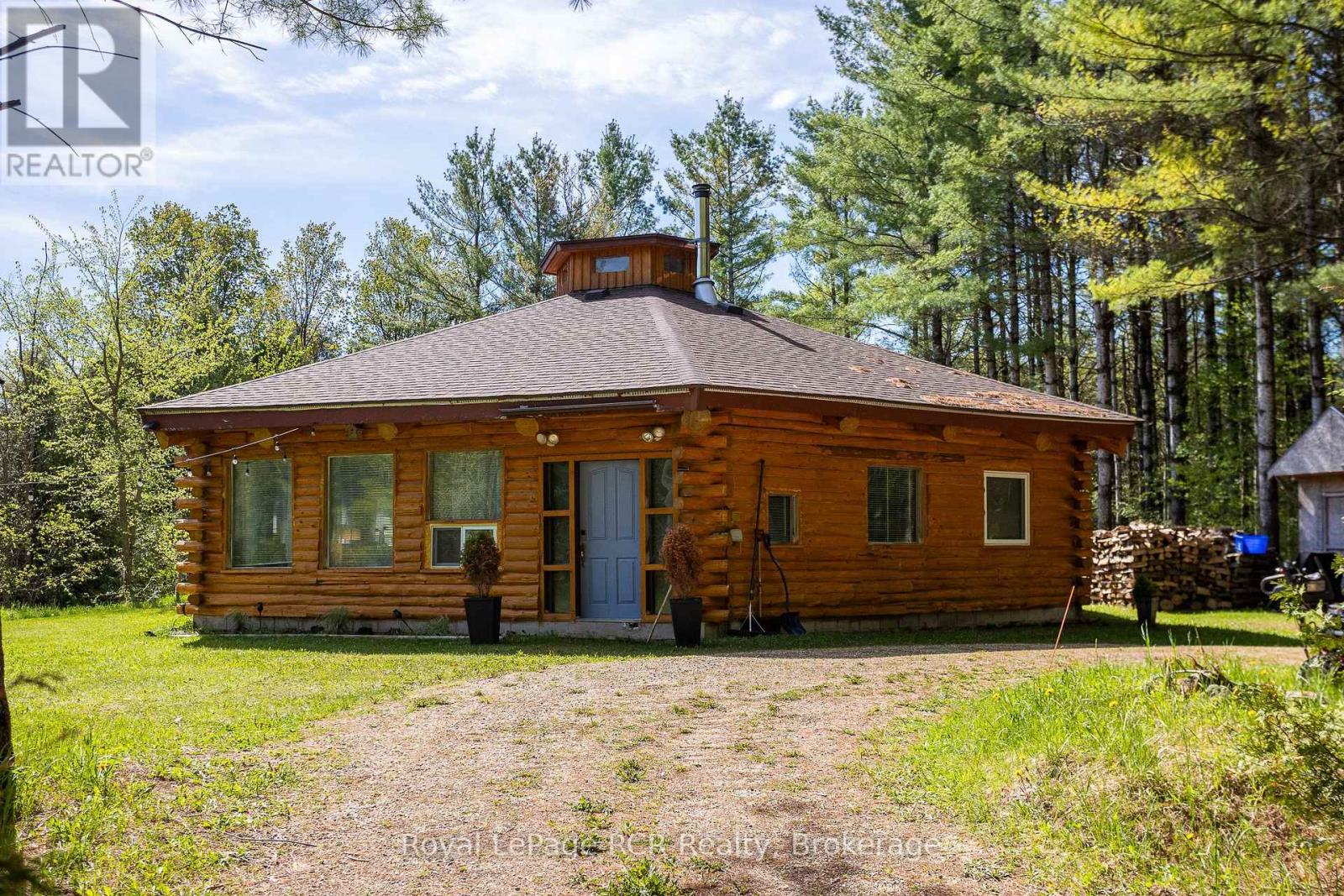 776318 Highway 10 Property Photo 3