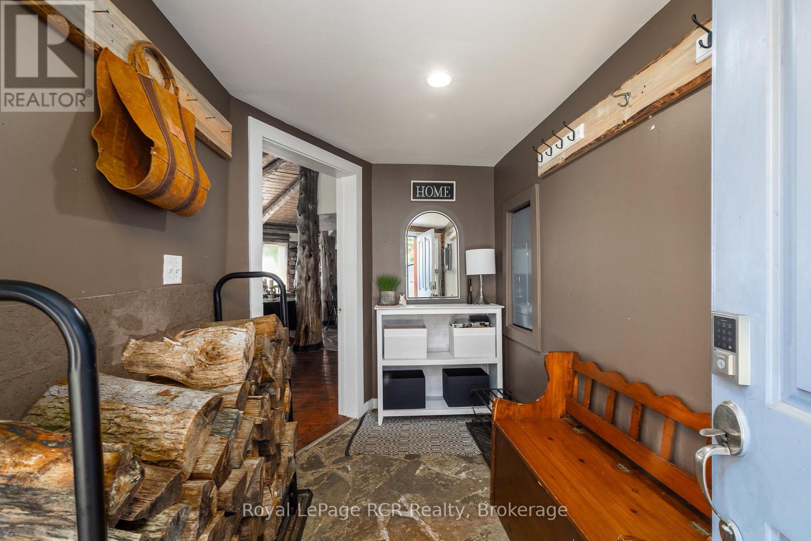 776318 Highway 10 Property Photo 5