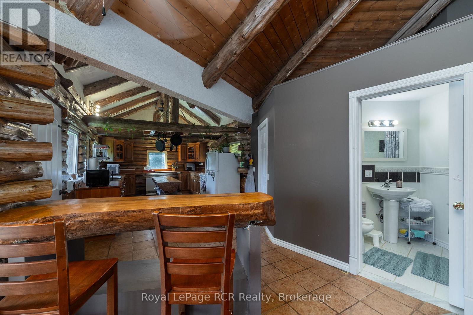 776318 Highway 10 Property Photo 10