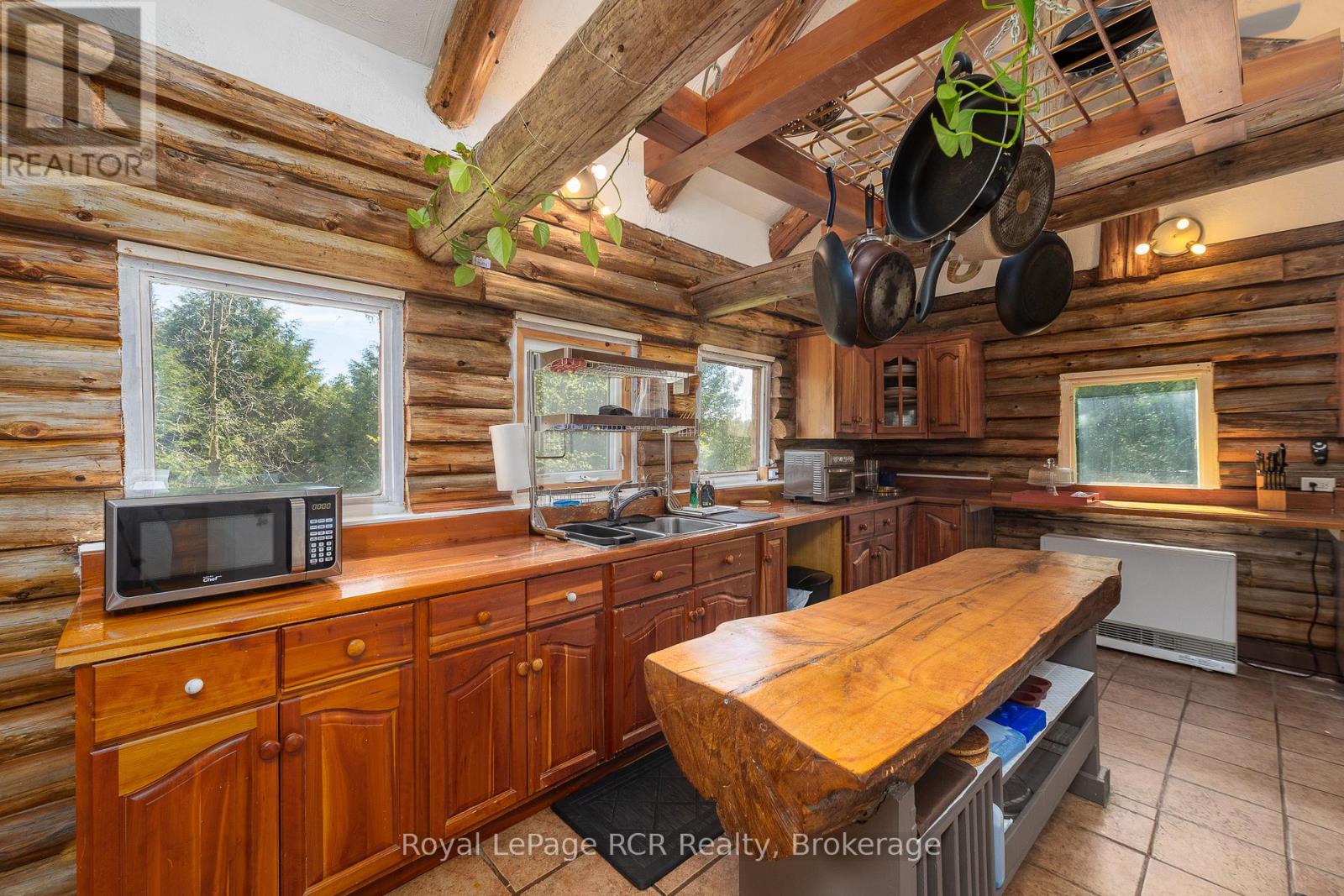 776318 Highway 10 Property Photo 14