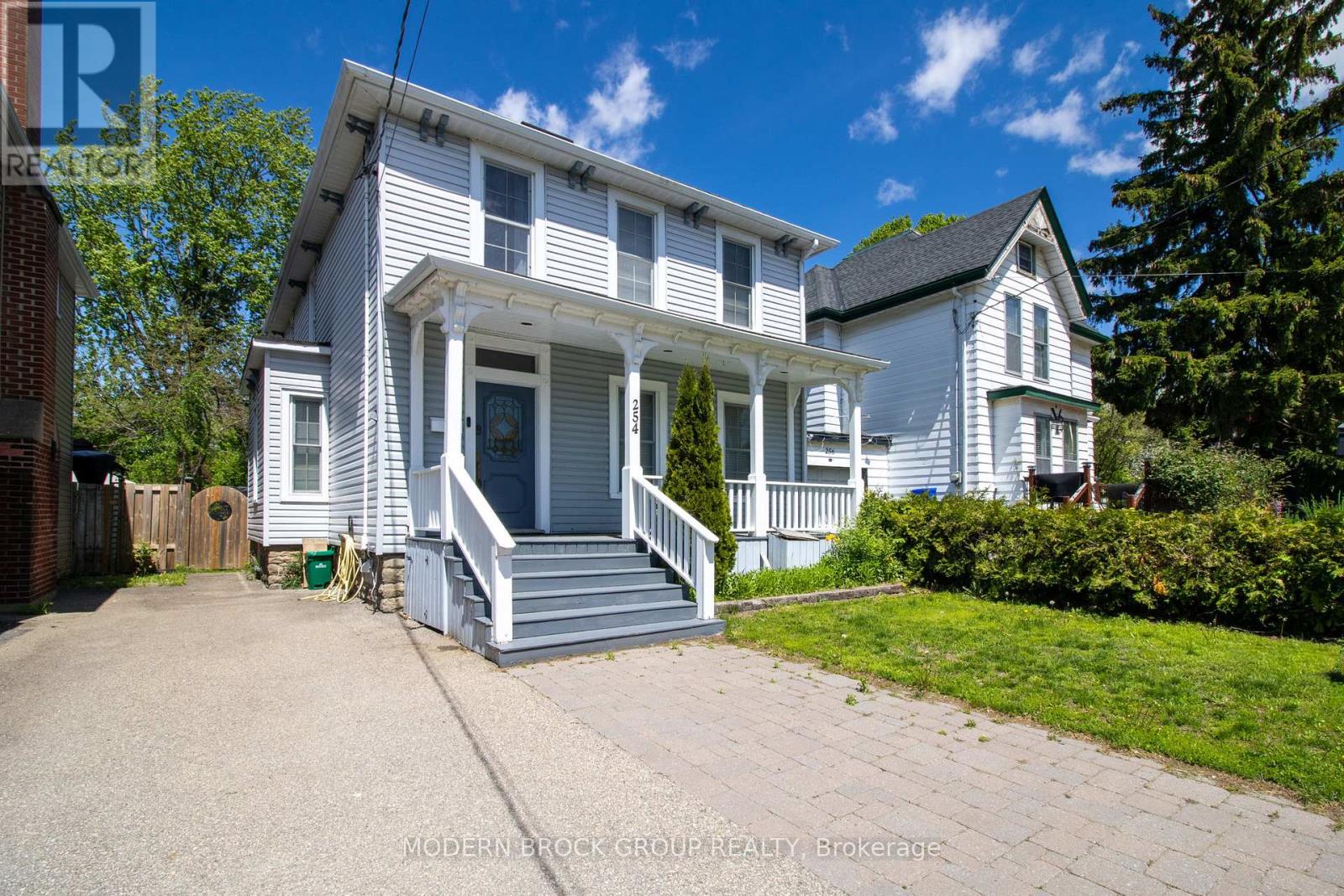 254 King Street E Property Photo 4