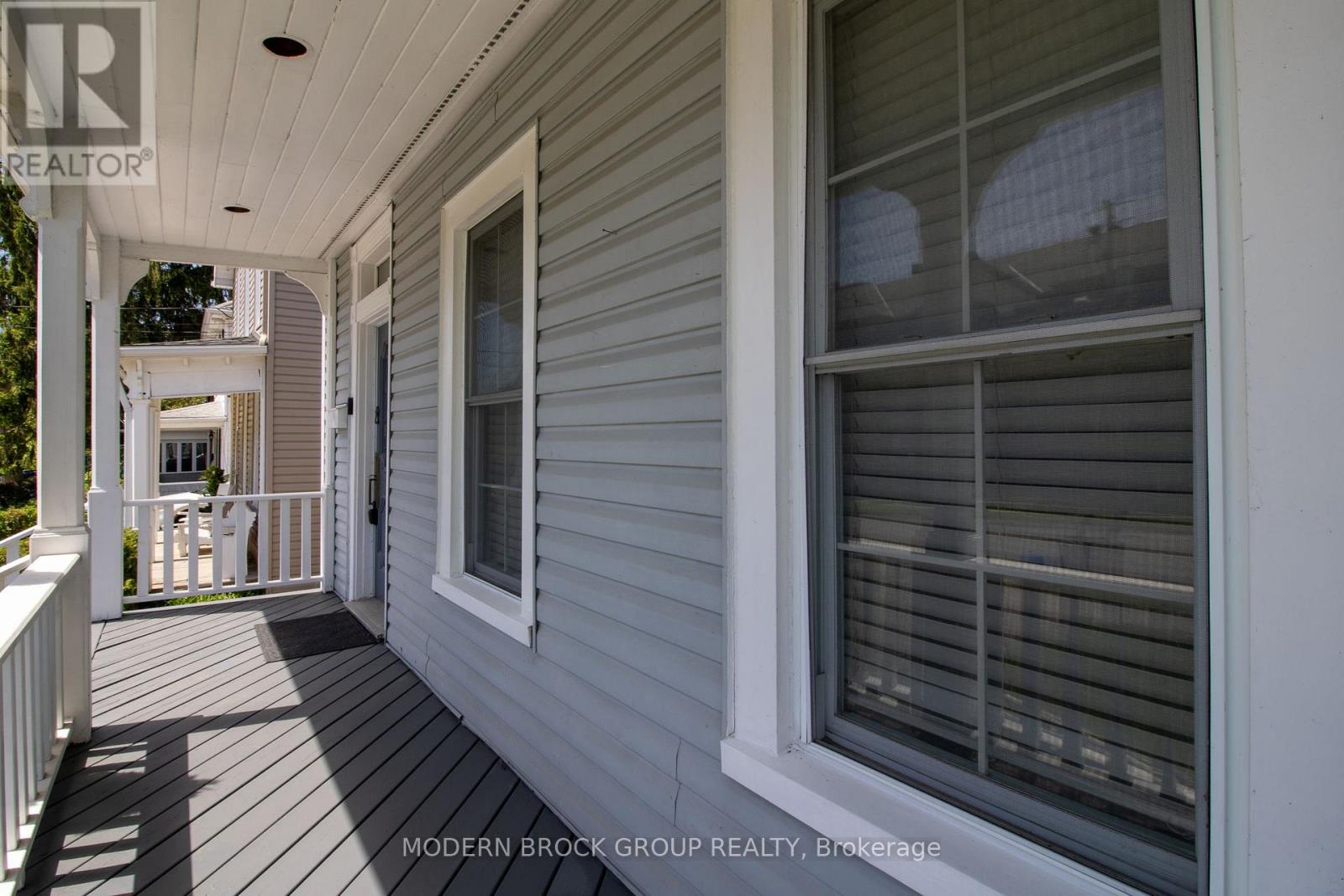 254 King Street E Property Photo 7