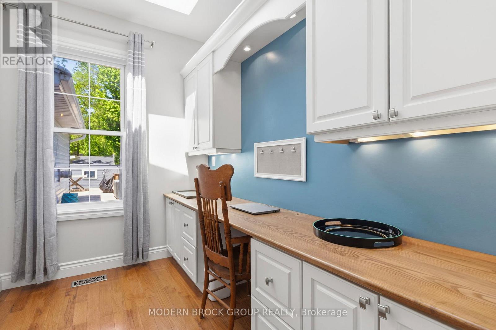 254 King Street E Property Photo 14
