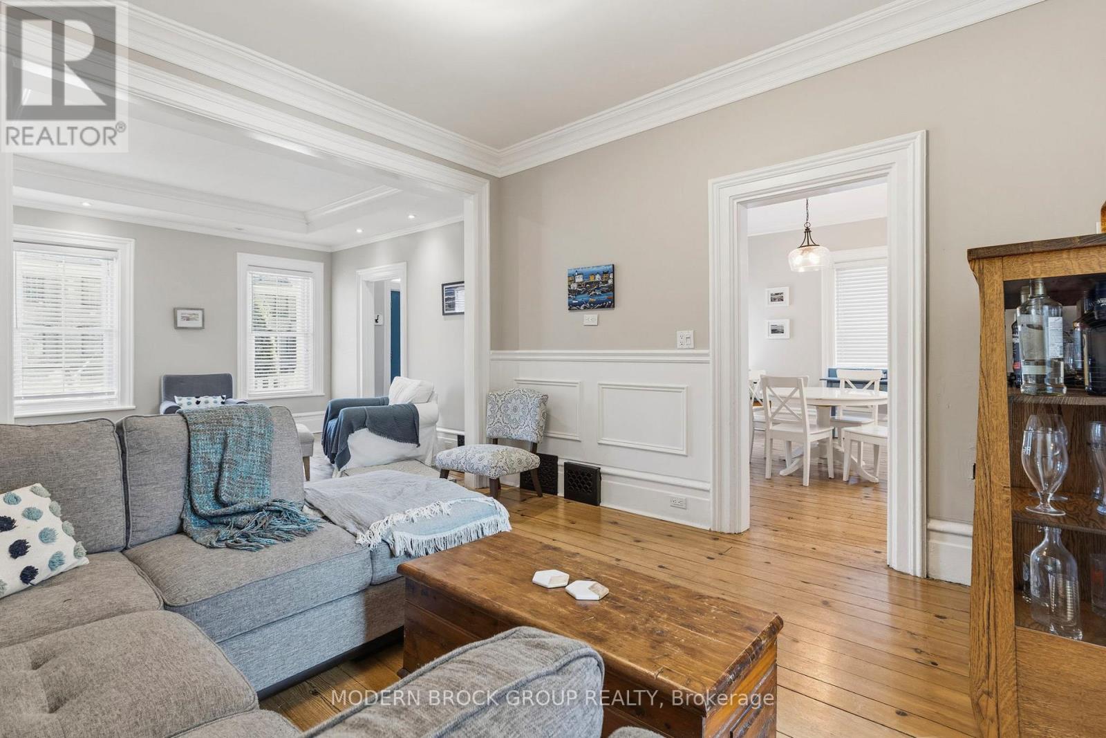254 King Street E Property Photo 15