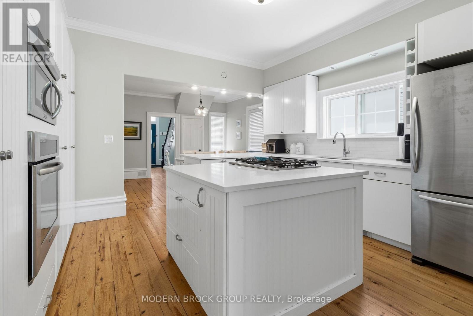 254 King Street E Property Photo 24