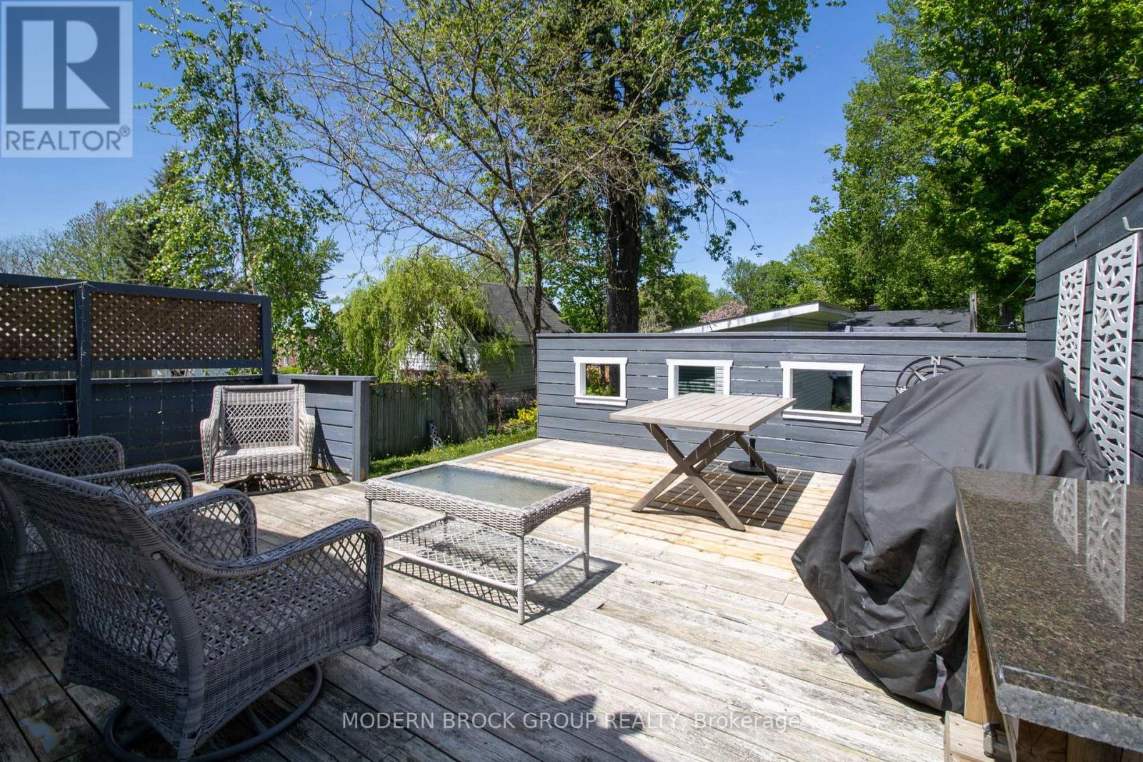 254 King Street E Property Photo 43