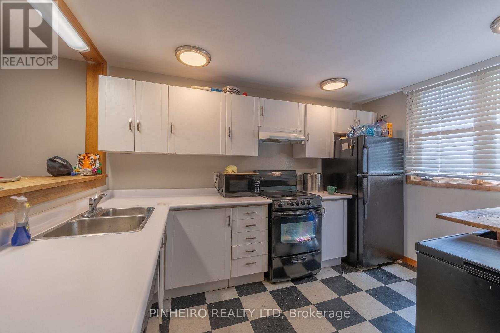 369 Hamilton Road Property Photo 37