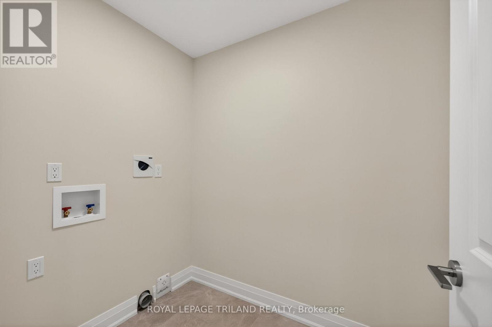 47 Allister Drive Property Photo 32