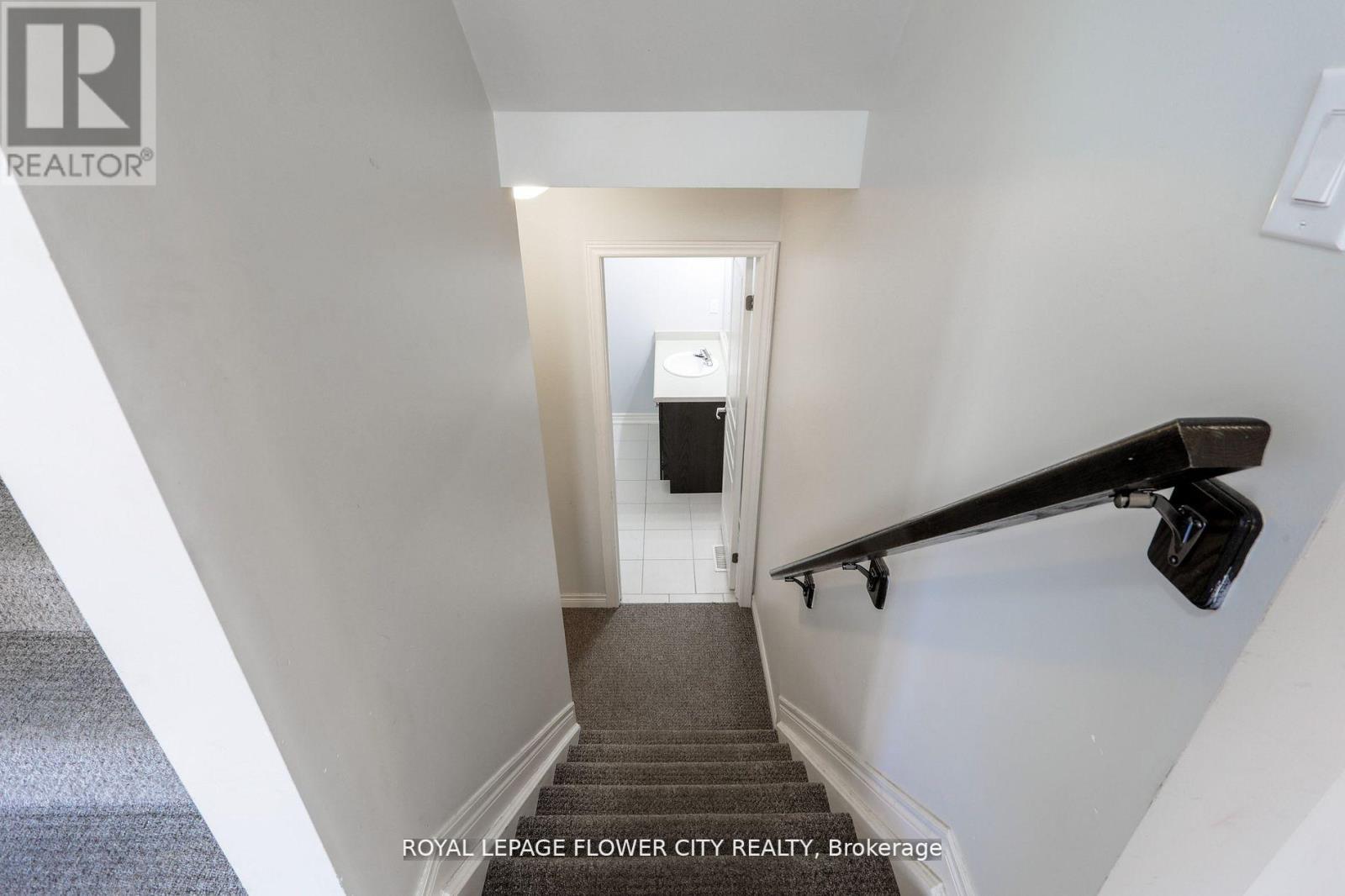 146 Winterberry Boulevard Property Photo 10