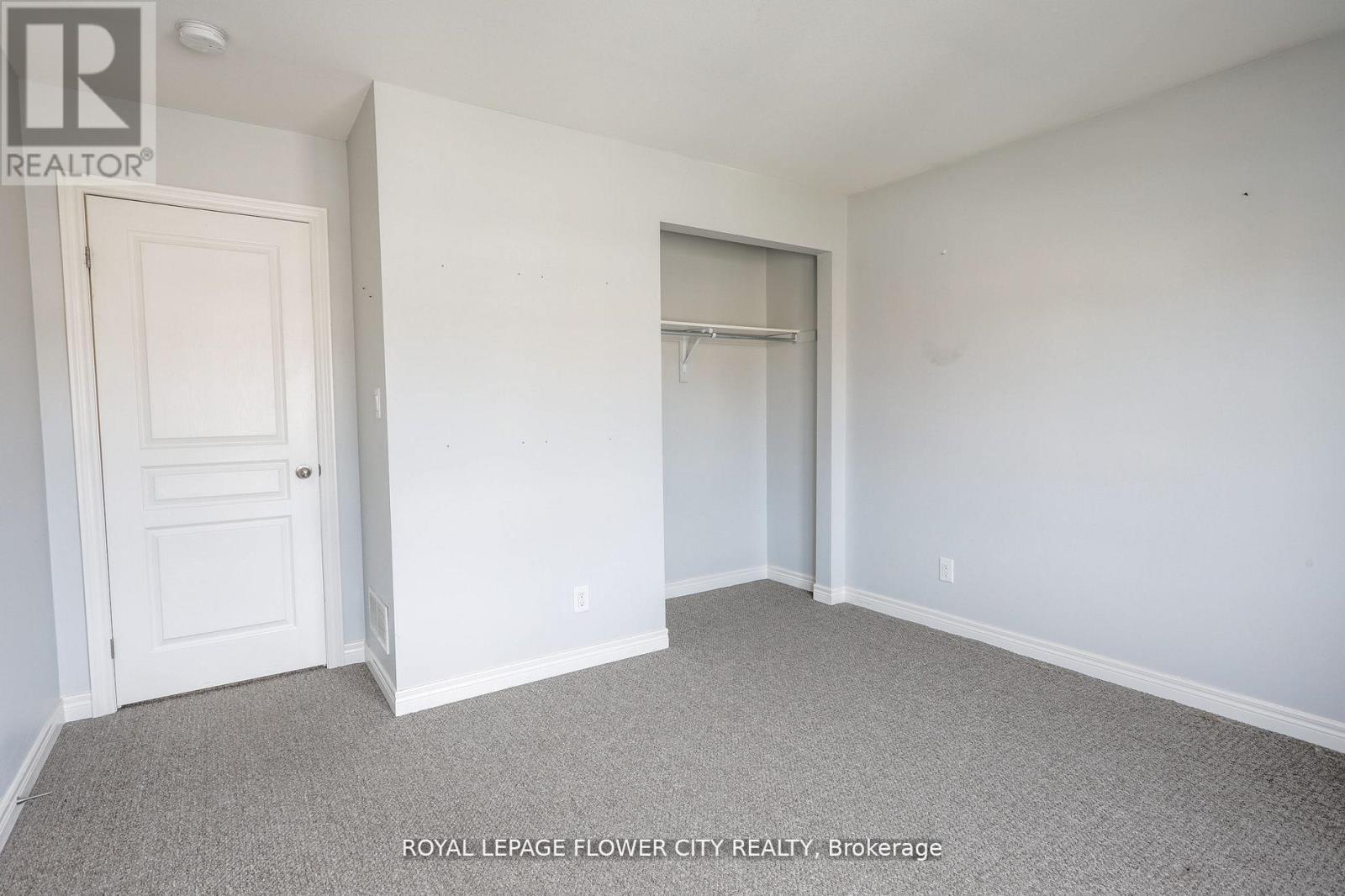 146 Winterberry Boulevard Property Photo 16