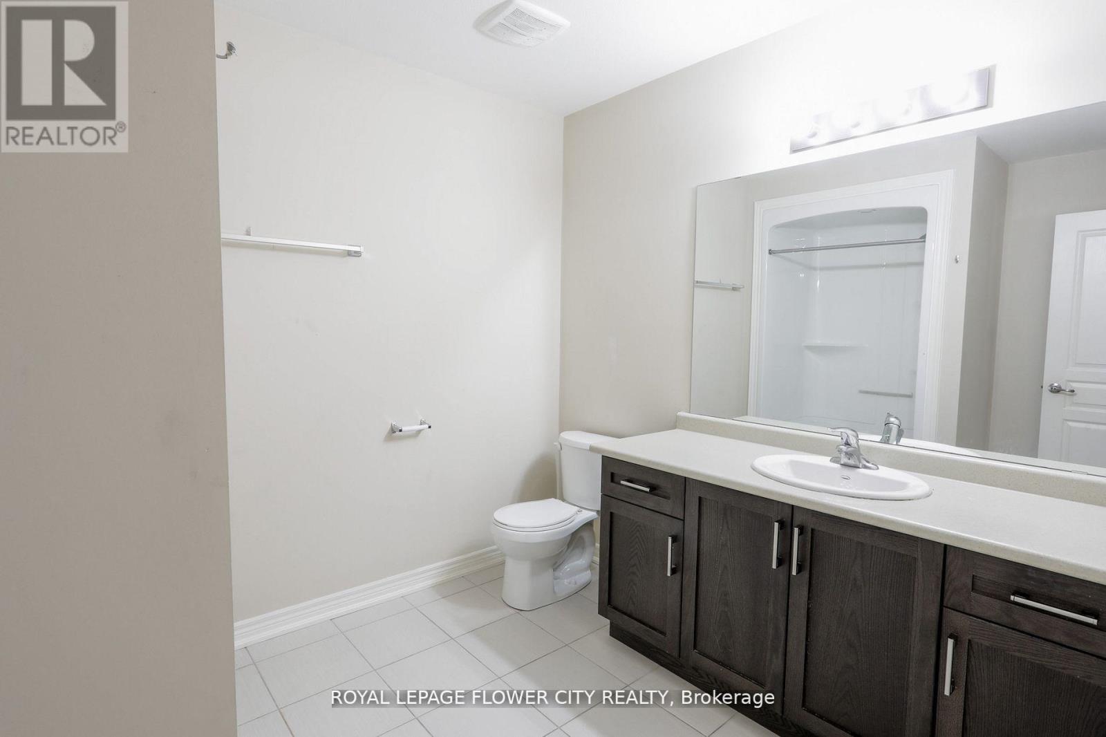 146 Winterberry Boulevard Property Photo 19