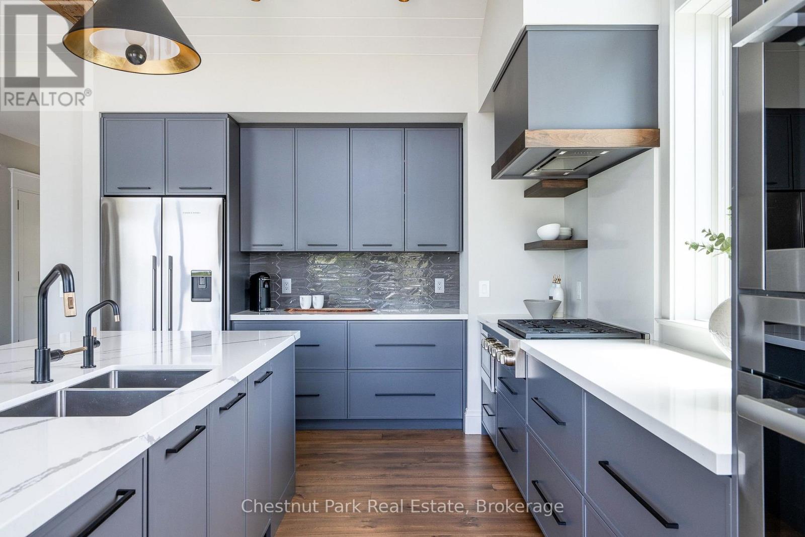 758510 2nd Line E Property Photo 19