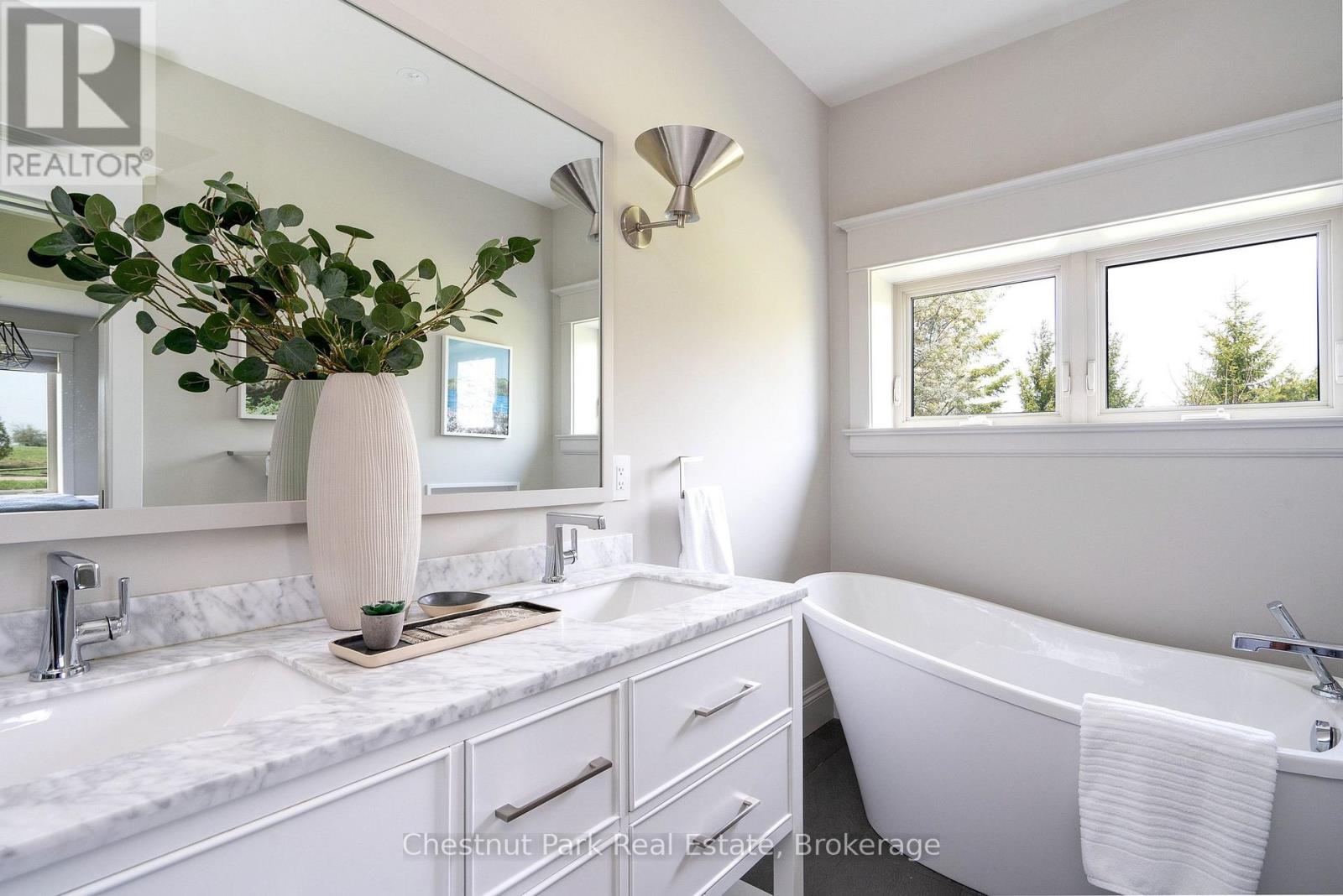 758510 2nd Line E Property Photo 30