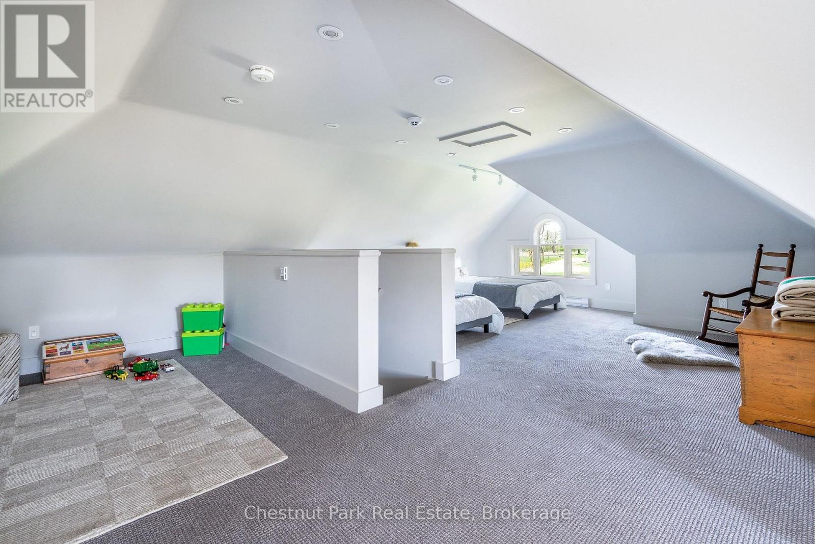 758510 2nd Line E Property Photo 35